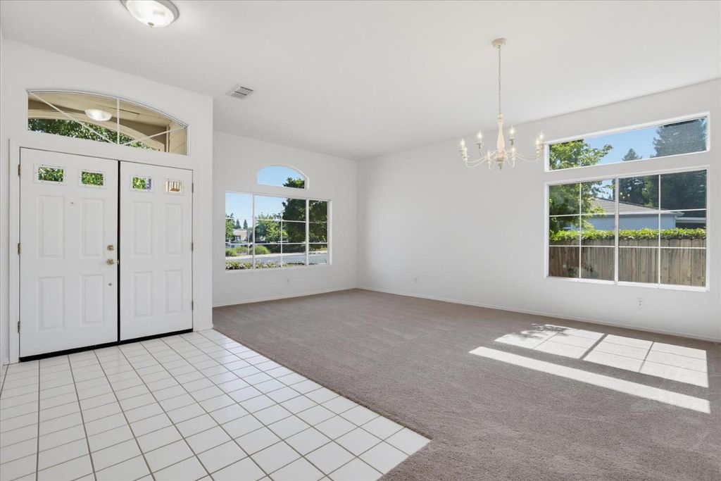 1243 Canevari Dr, Roseville, CA - More