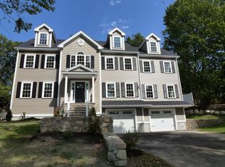 9 Sibley Dr, Bedford, MA 01730