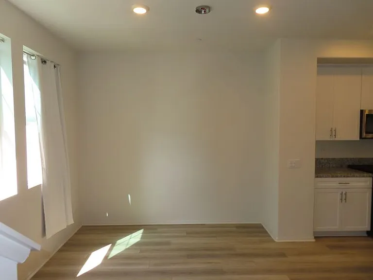 40585 Melrose Dr — Photo 12
