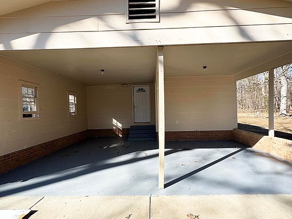 2nd image of 6711 State Highway 86 N
