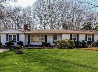 33 Angell Rd, Lincoln, RI 02865