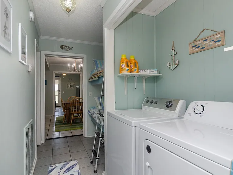 1004 Carolina Beach Ave S #B-4 — Photo 19
