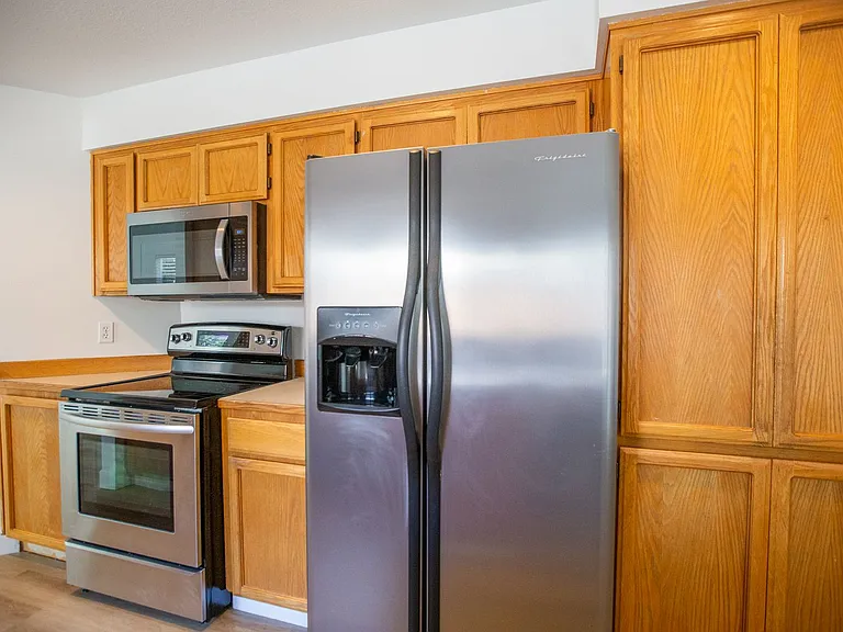 8471 SW Bonaventure Ln — Photo 10