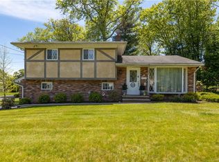 3 Kenwood Ln, New City, NY 10956