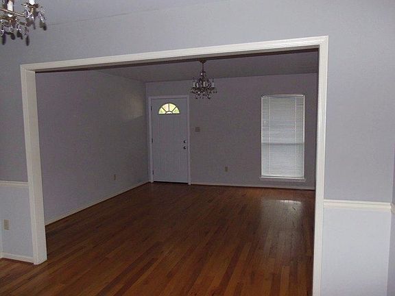 3rd image of 15084 Beau Jon Ave