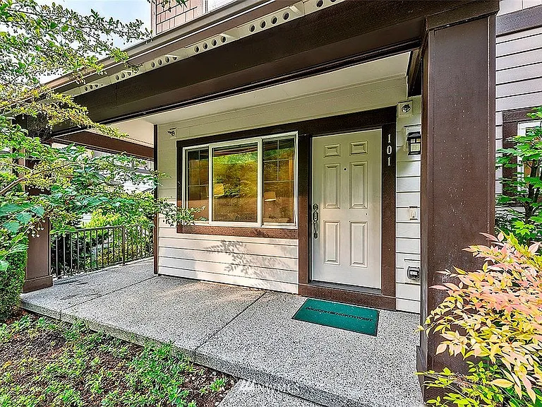 10374 157th Pl NE #101 — Photo 4