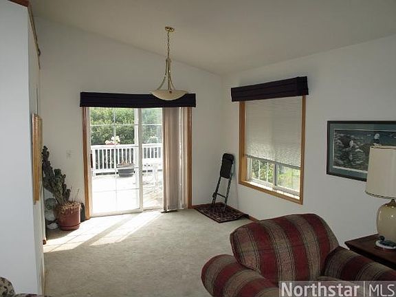 4th image of 4642 200th Ln NE