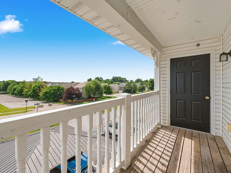 5300 Spring River Dr — Photo 10