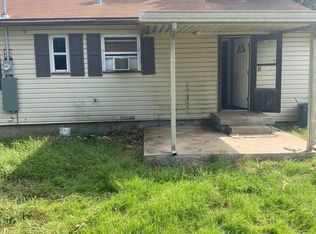 2106 Ruea Ave, Grand Prairie, TX 75050