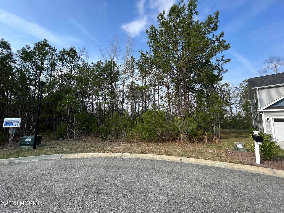 1st image of 786 Compass Rose Ln SW #25