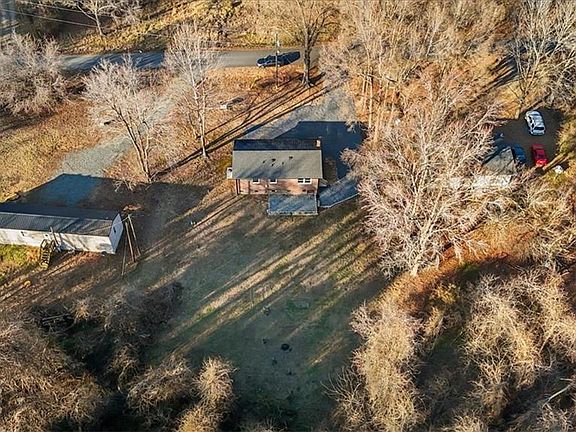 4th image of 4686 Calhoun Dr