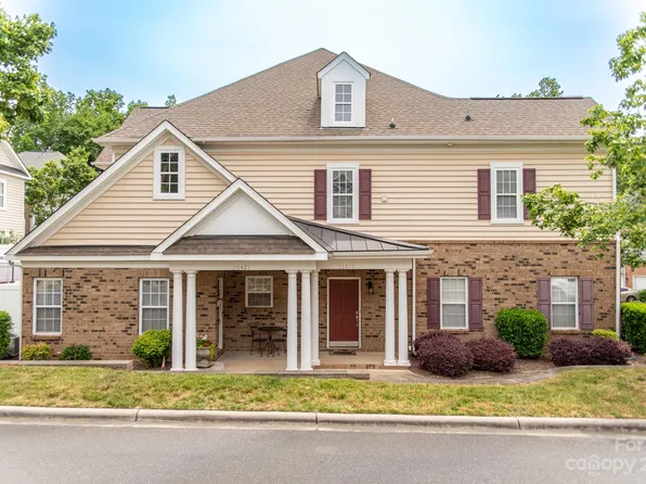 15421 Jade St, Charlotte, NC 28277