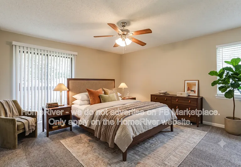 7966 Amandas Crossing Dr E — Photo 3