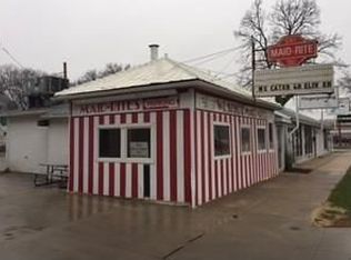 621 1st Ave SW, Cedar Rapids, IA 52405