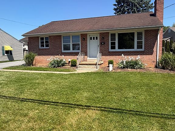 2nd image of 205 Birchland Ave