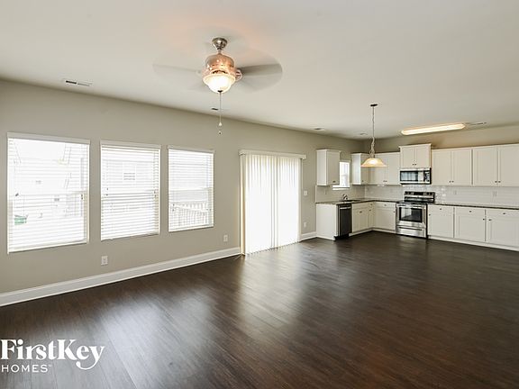 4th image of 9029 Evans Woods Dr