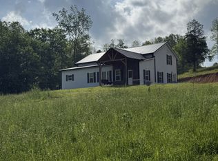 1900 Peach Rd, Minor Hill, TN 38473