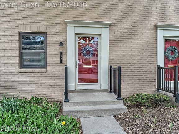 3rd image of 1921 Graefield Rd