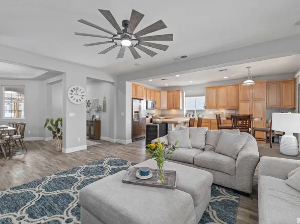 7965 Fire Opal Ln, Reno, NV 89506