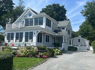 173 Mathewson Rd, Barrington, RI 02806