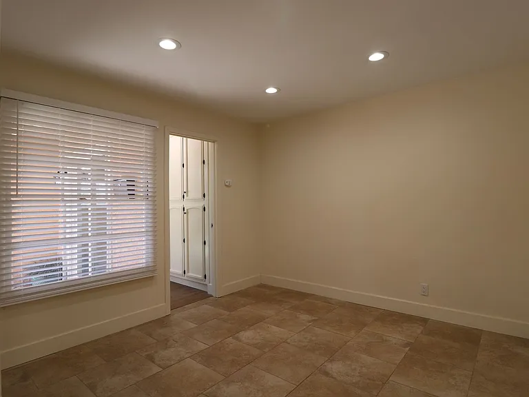 707 N College Dr — Photo 5