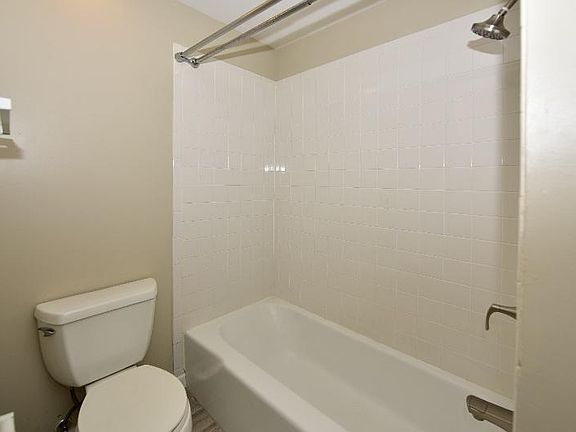 4th image of 1030 Galliton Ct #1030