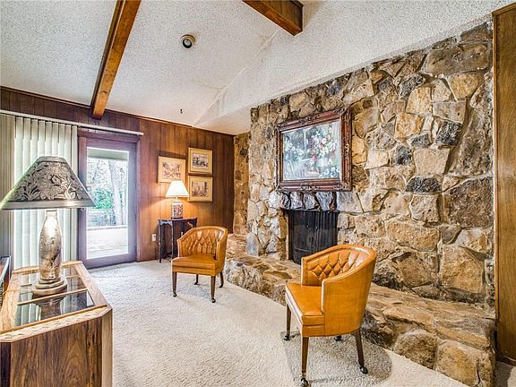 3rd image of 1805 Lanewood Dr