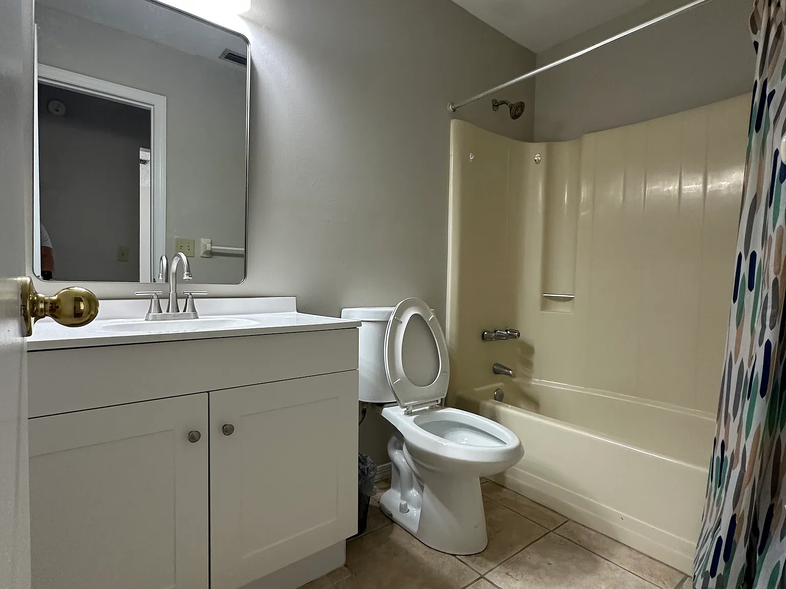 3 bed, 1083 sqft, $1,750 — Photo 4