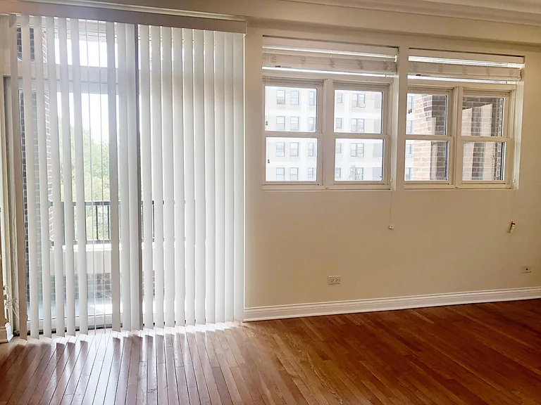 1334 W Morse Ave — Photo 14