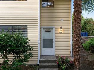 10014 NE 120th St APT A4, Kirkland, WA 98034