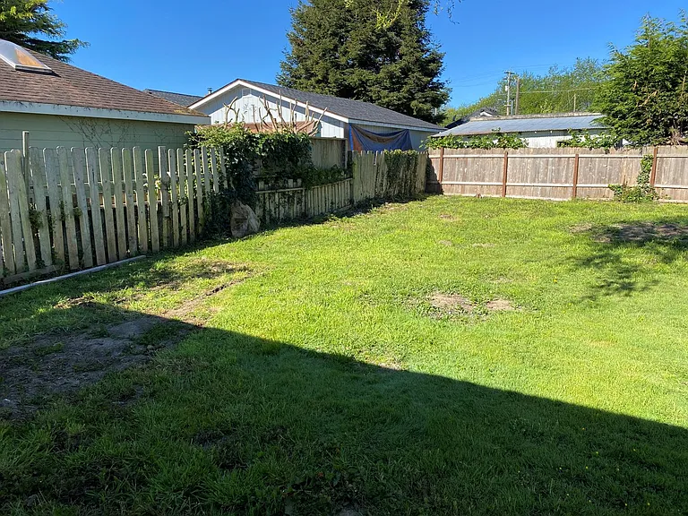 1239 Madison St — Photo 21