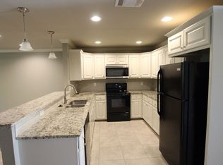 Beautiful 2 Bedroom, 2 Bathroom Townhome in South Tyler Whitehouse ISD!, Tyler, TX 75707