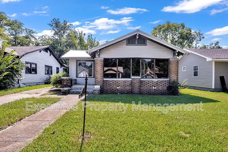 1437 Woodland Ave SW