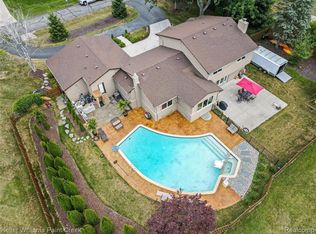 13443 Danbury Ct, Plymouth, MI 48170