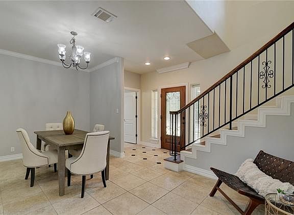 5th image of 5611 Clay Ave #A