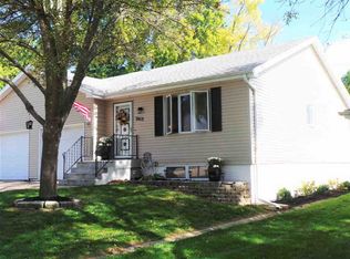 3018 Viking Dr, Sioux City, IA 51104