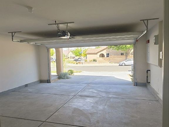 5th image of 44213 42nd St W