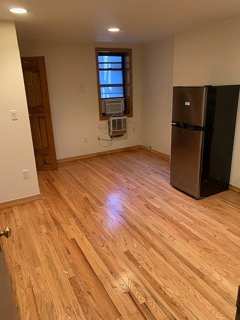 1st image of 126 E 7th St #3B1A