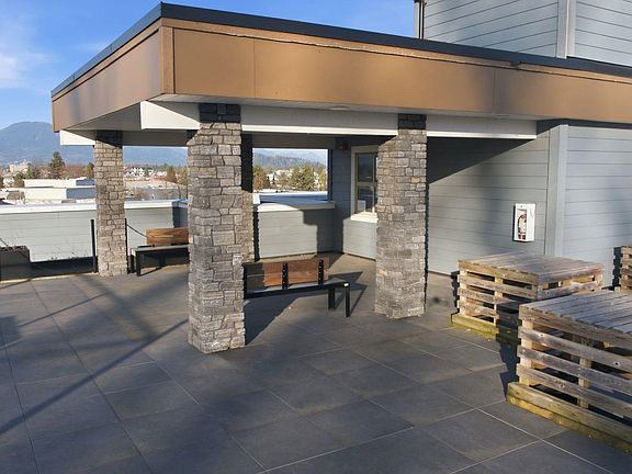 4th image of 45562 Airport Rd #301