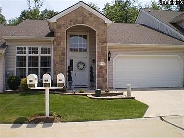 1st image of 450 Creekside Dr