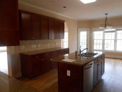 3rd image of 781 Oak Shire Ct