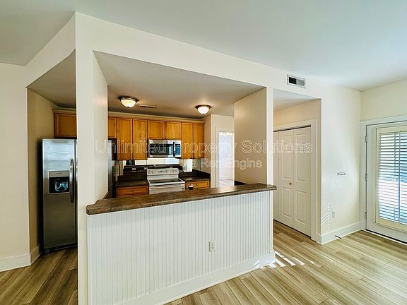 5th image of 2306 Wrightsville Ave APT 102