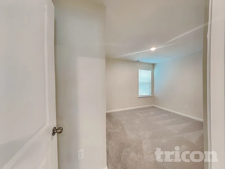 108 Fennec Dr — Photo 16
