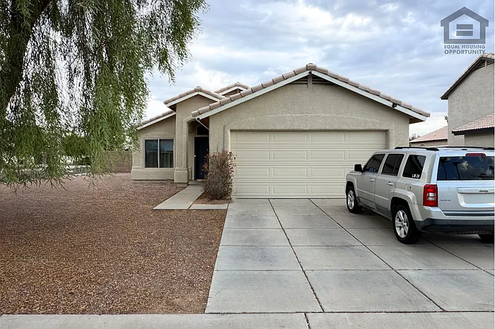 8630 W Las Palmaritas Dr