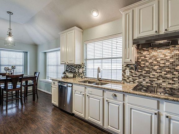 3rd image of 5028 Stonecrest Dr