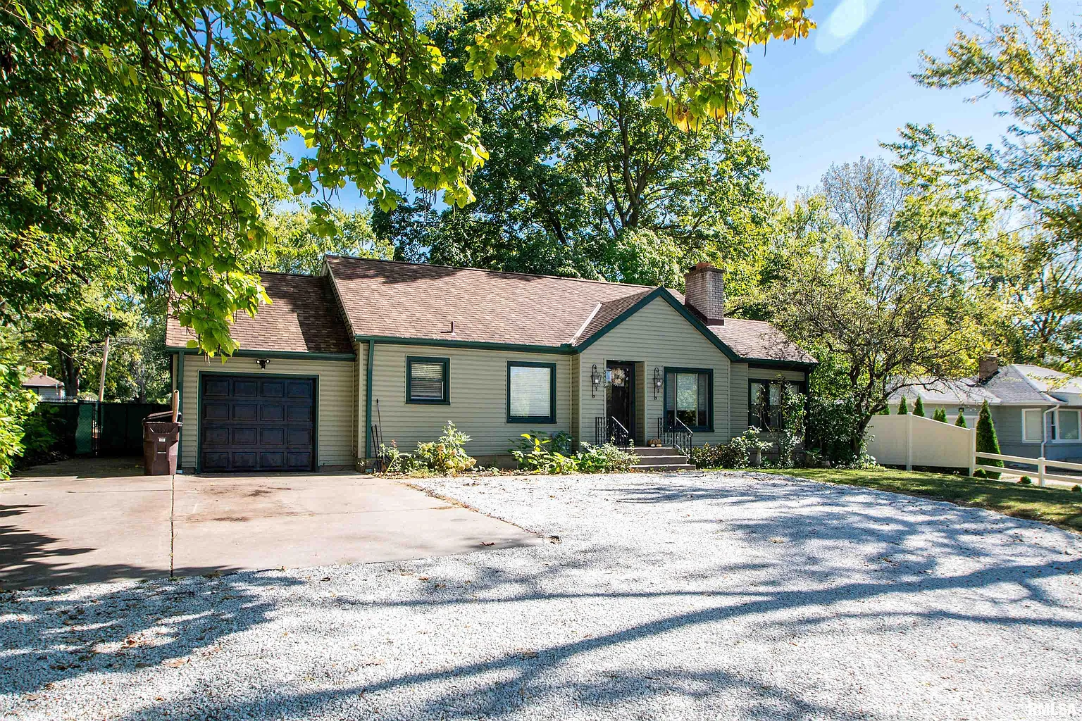 5406 N University St photo 1