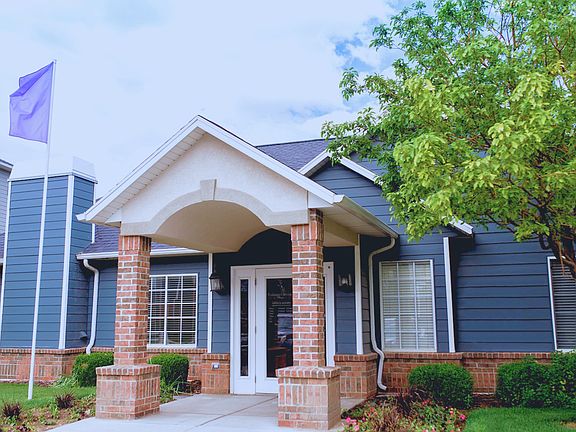 Shoreline Exterior-1