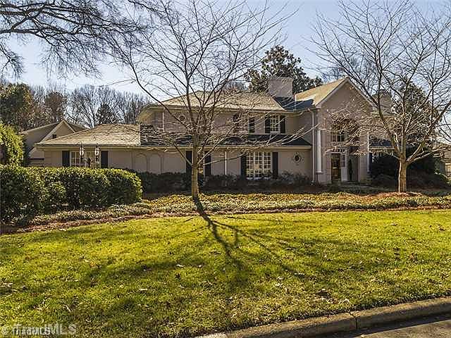 1st image of 1011 Country Club Dr
