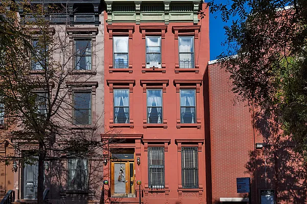 Rented by Landmark Manhattan Realty Corp | media 8