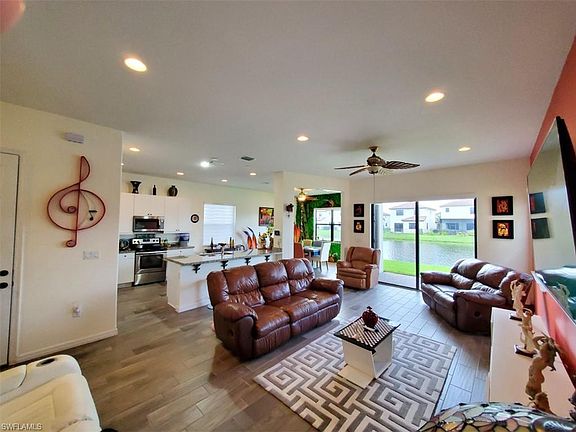 3rd image of 5449 Cameron Dr